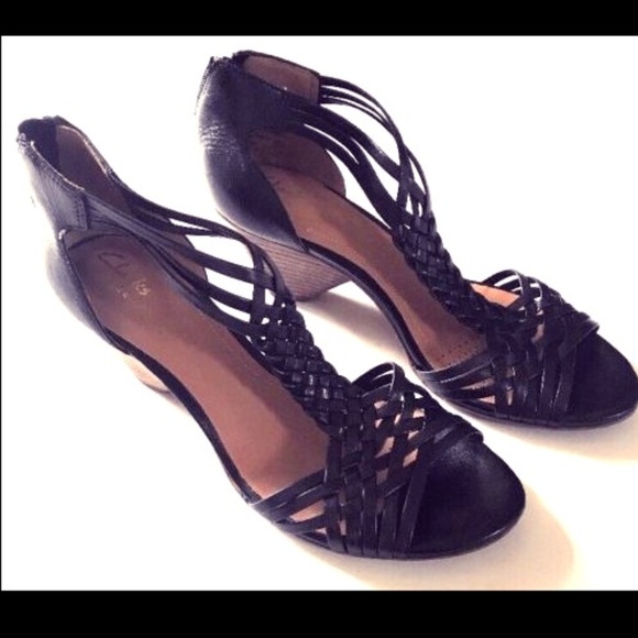 Clarks Shoes - Clarks Braided Ankle T-Strap Sandal w/ Heel - NWOT